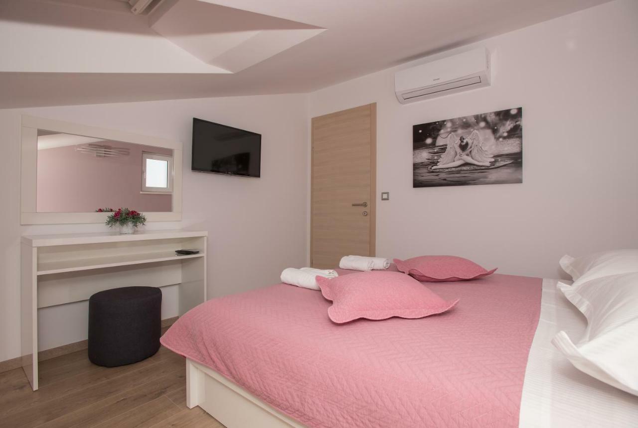 Apartmani Vujcic Makarska Kültér fotó